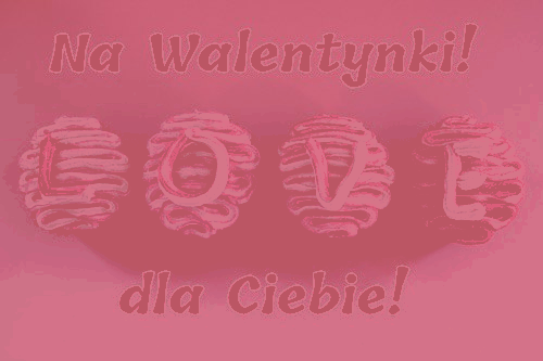 Babeczki z napisem LOVE na walentynki